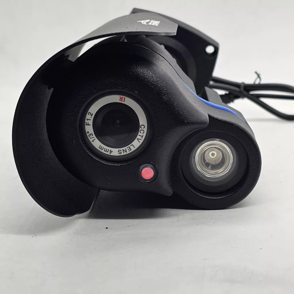 دوربین مداربسته آنالوگ شارک مدل SH-880