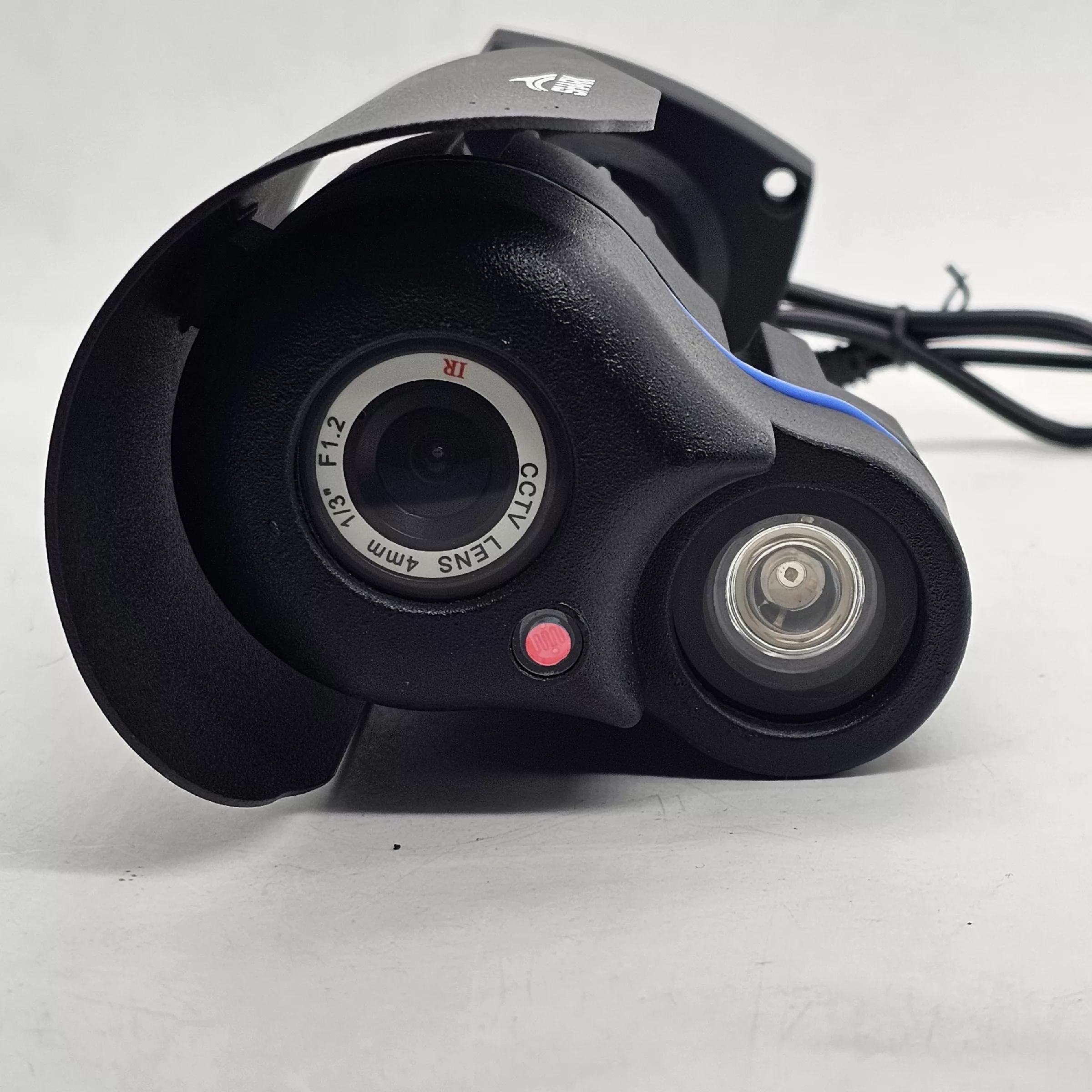 دوربین مداربسته آنالوگ شارک مدل SH-880