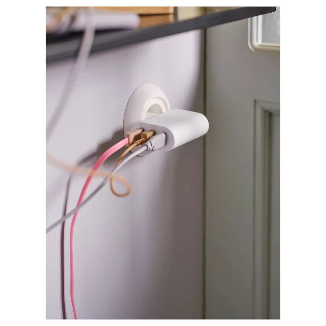 شارژر دیواری 65 وات ایکیا مدل SMÅHAGEL کد 28729