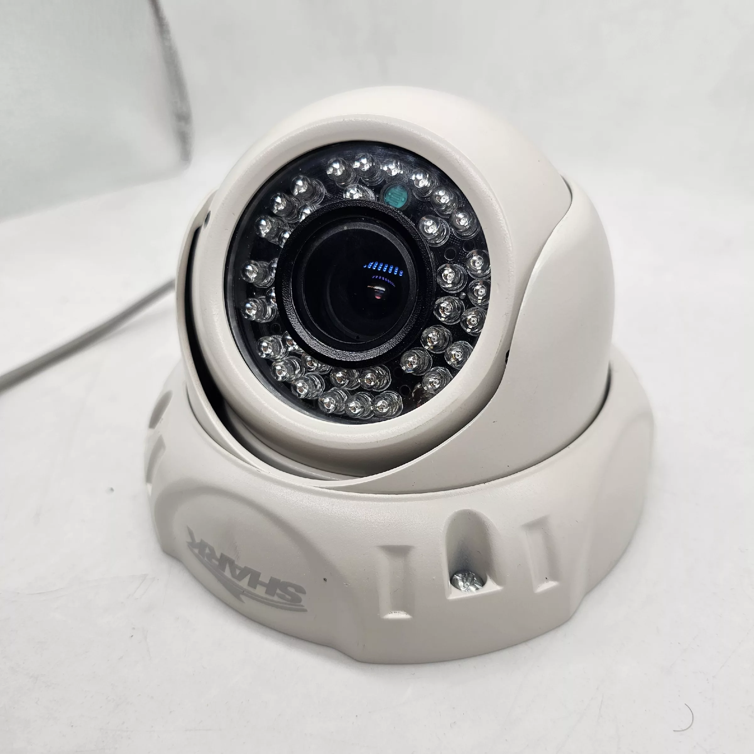 دوربین مداربسته آنالوگ شارک مدل SH-711