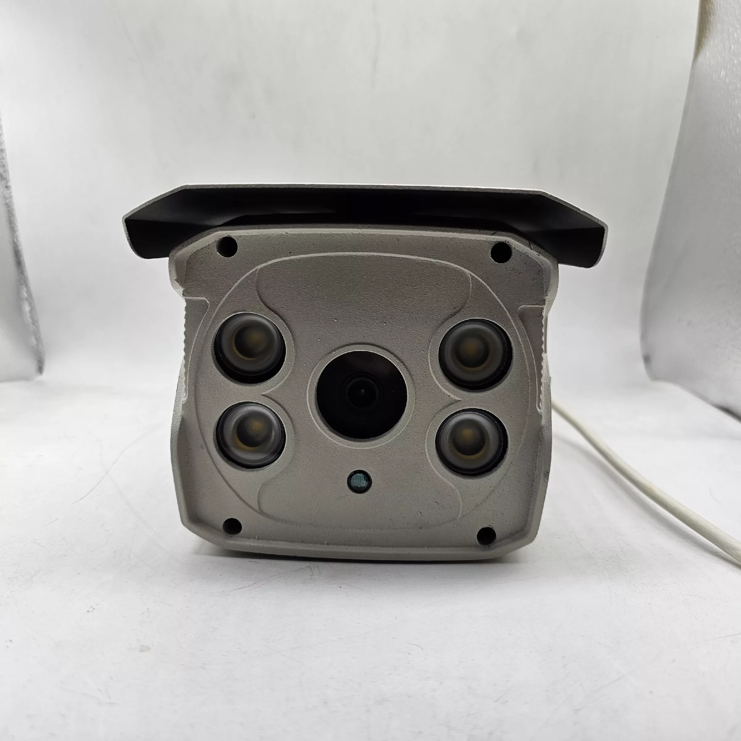 دوربین مداربسته شارک مدل warm light-SH4080FTL53AHD