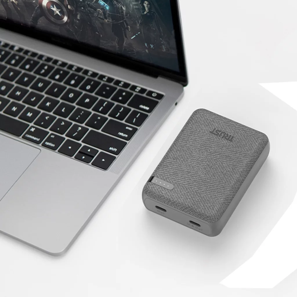 پاوربانک تراست مدل P222D ظرفیت 10000 میلی آمپر ساعت