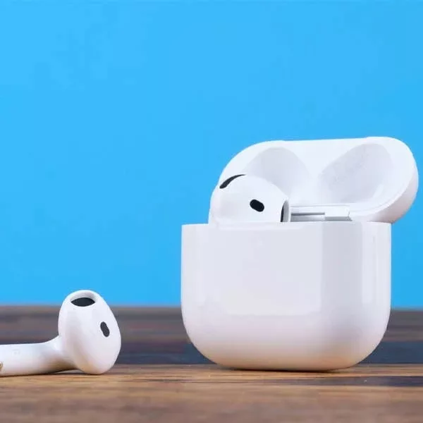 هدفون بلوتوثی مدل airpods 4