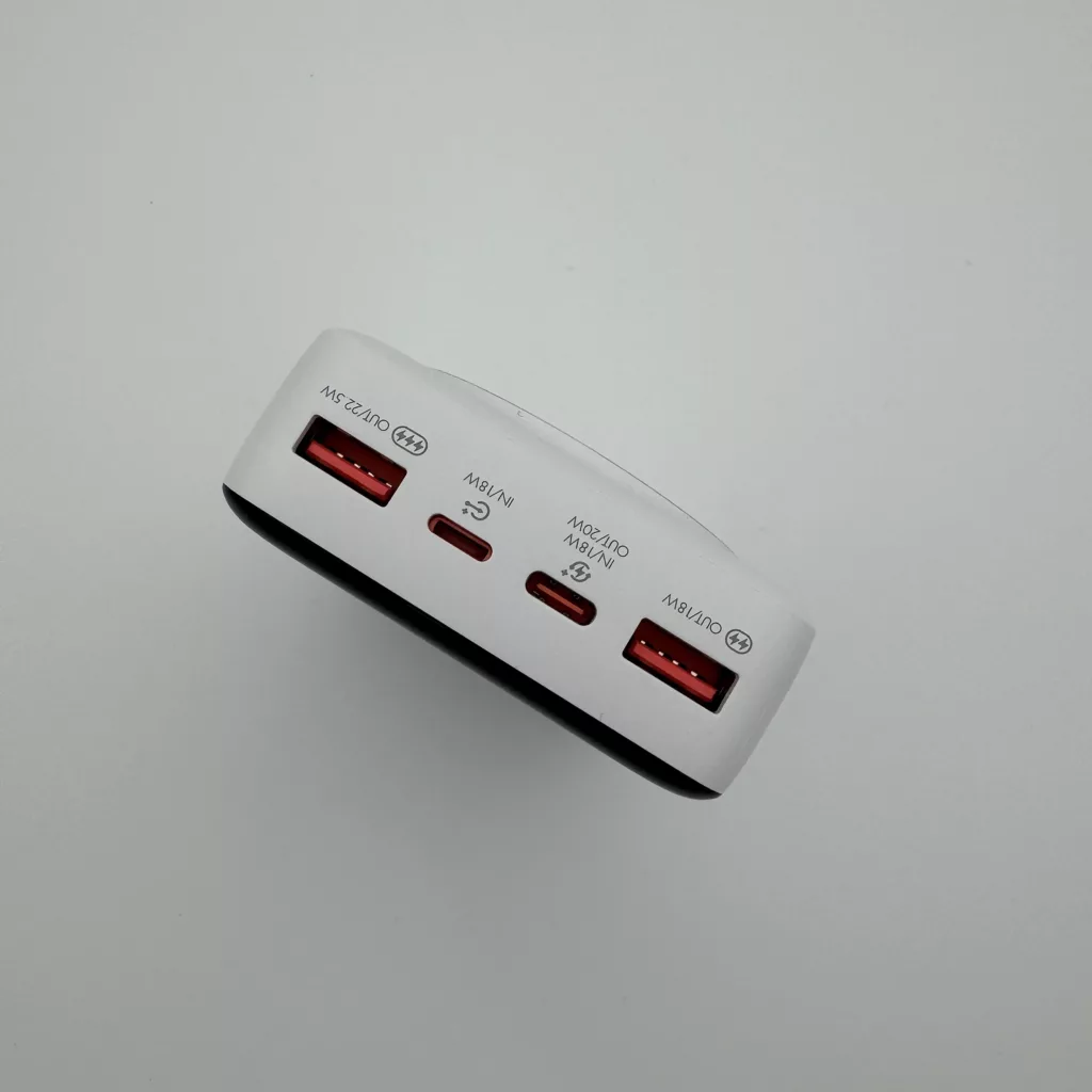 پاوربانک ارو مدل ARP20W ظرفیت 20000 میلی آمپر