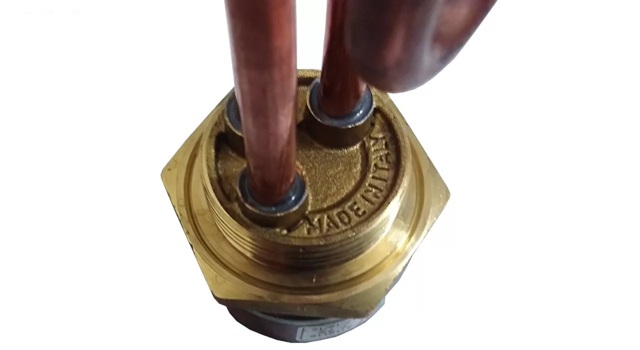 المنت آبگرمکن برقی آریستون مدل TR2000W