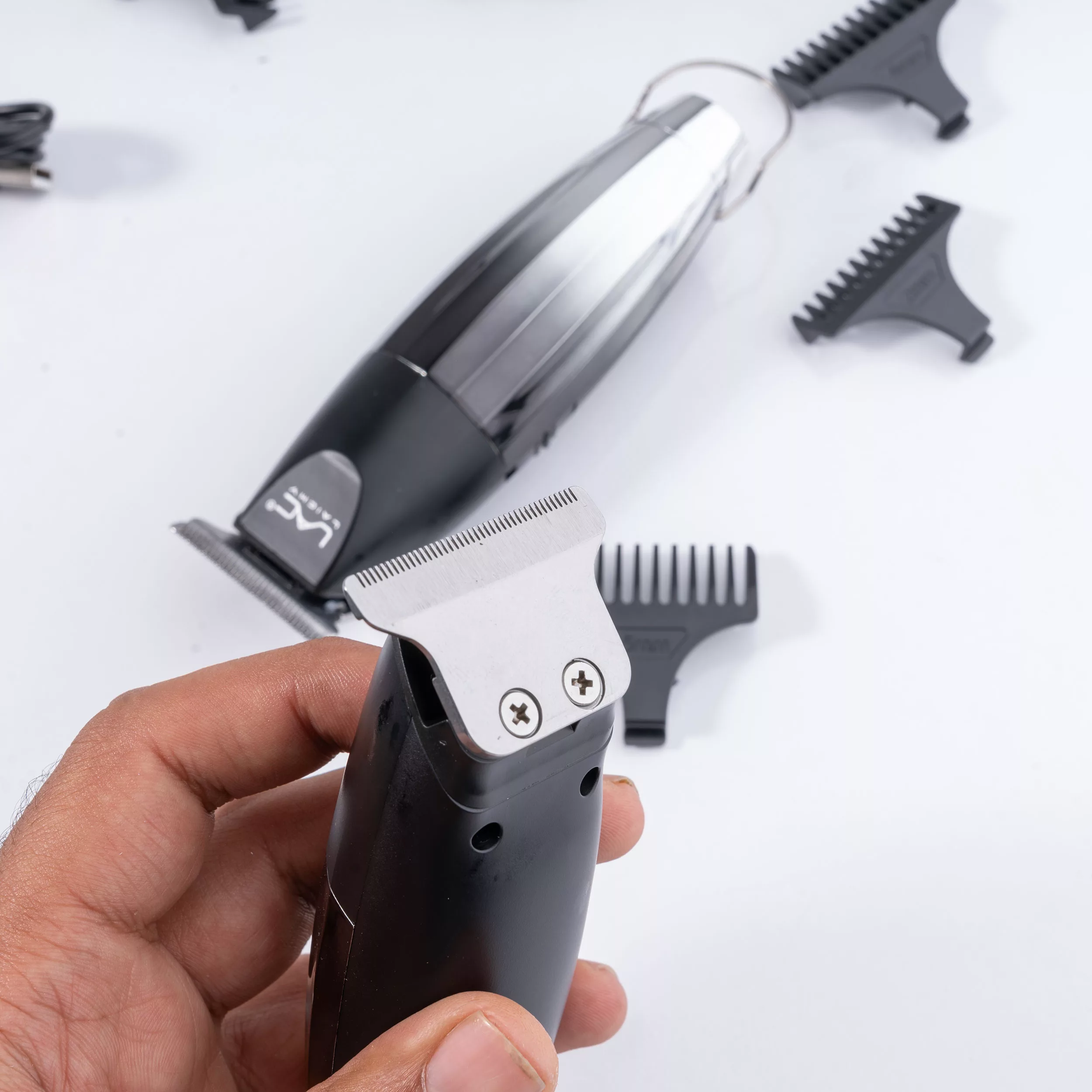 ماشین اصلاح موی سر و صورت لایچی مدل L-903