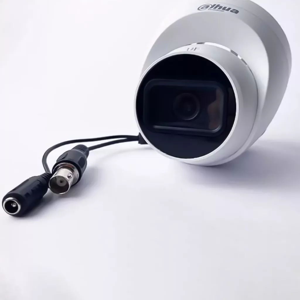 دوربین مداربسته آنالوگ داهوا مدل DH-HAC-HDW1500TRQP-A