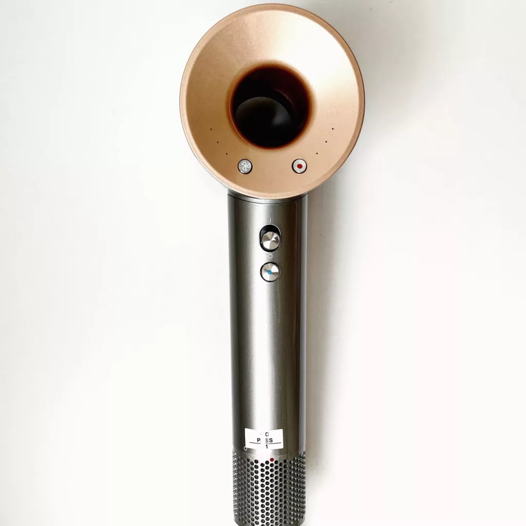 سشوار حرفه ای مدل hello01