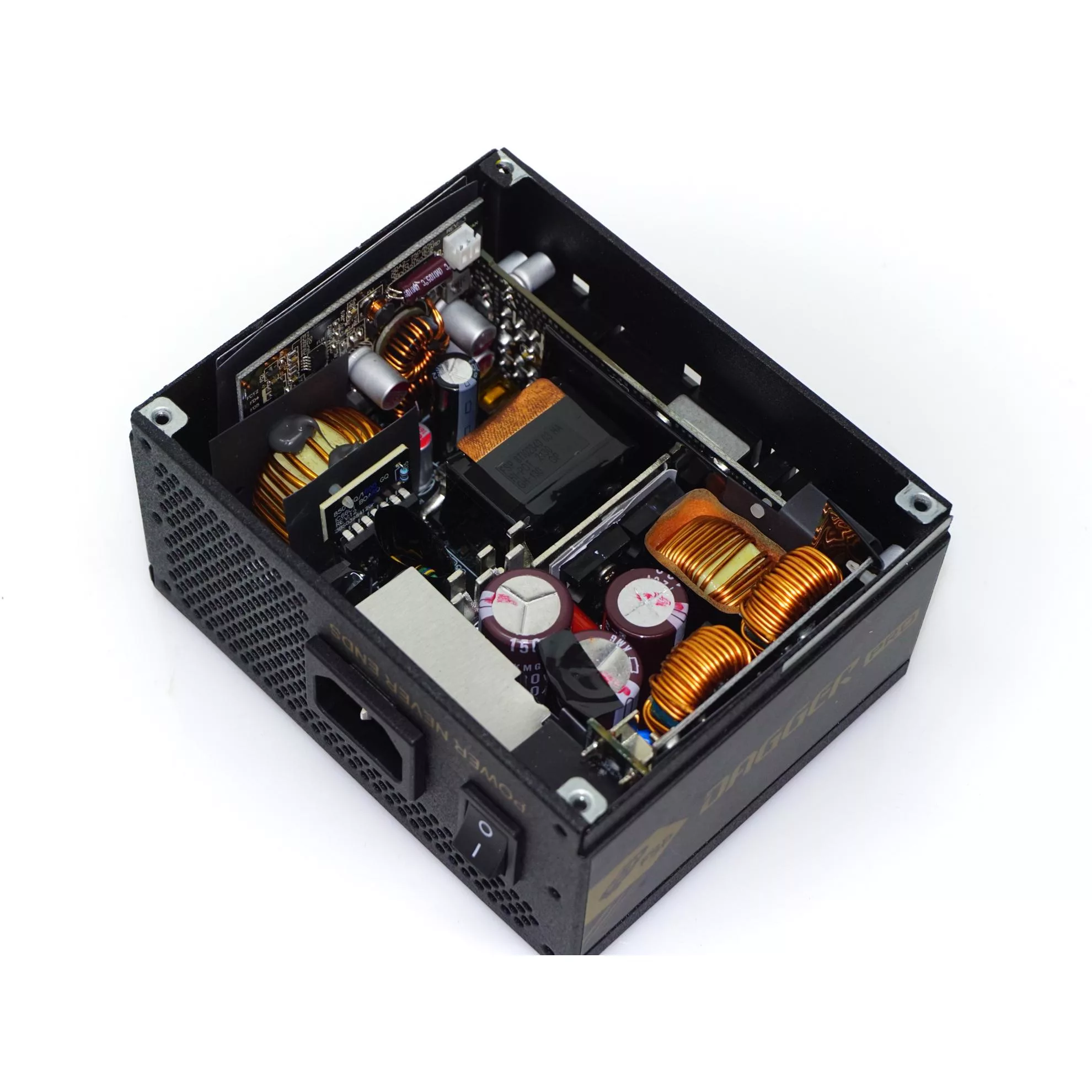 منبع تغذیه کامپیوتر اف اس پی مدل DAGGER PRO 850W