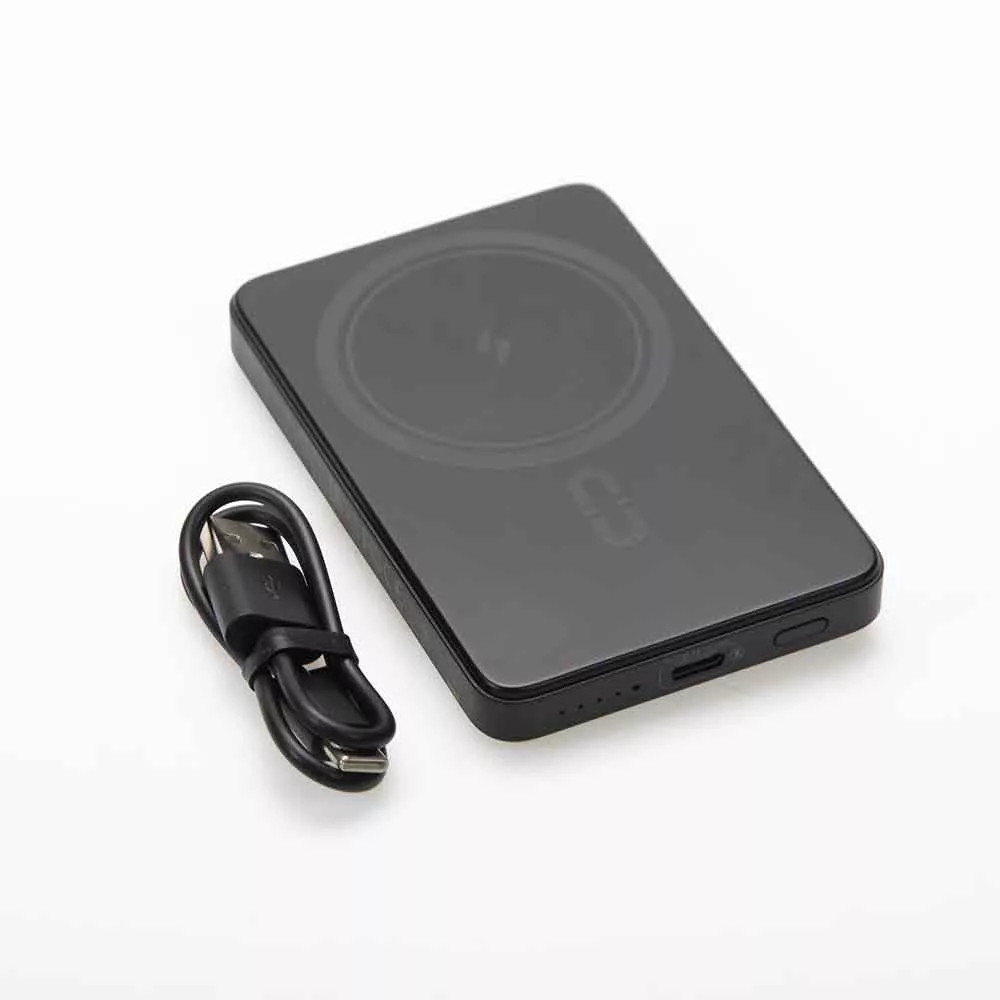 پاوربانک بی سیم 15 وات روموس مدل WSC05 131 ظرفیت 5000 میلی آمپرساعت