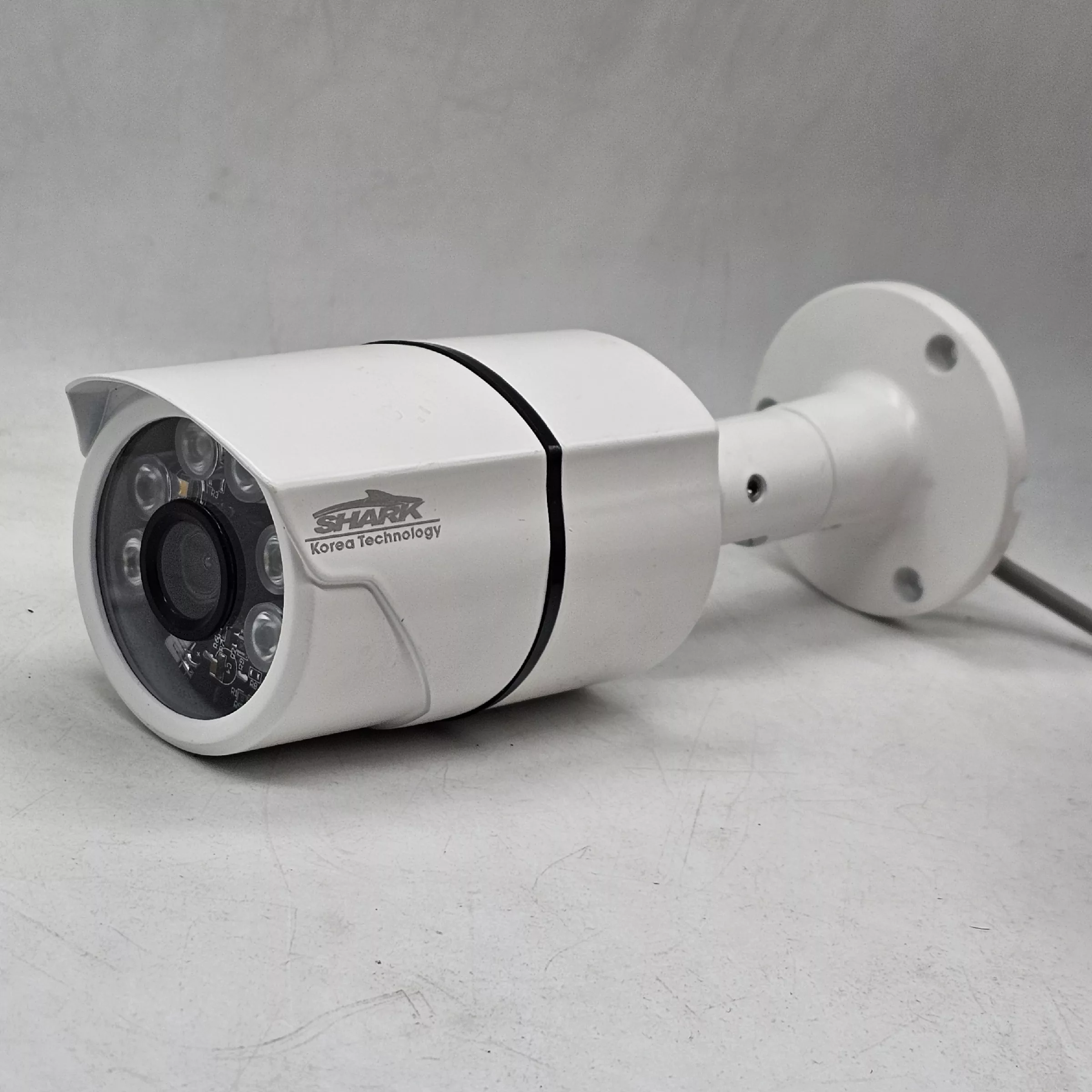 دوربین مداربسته شارک مدل warm light-SH4030FTL53AHD