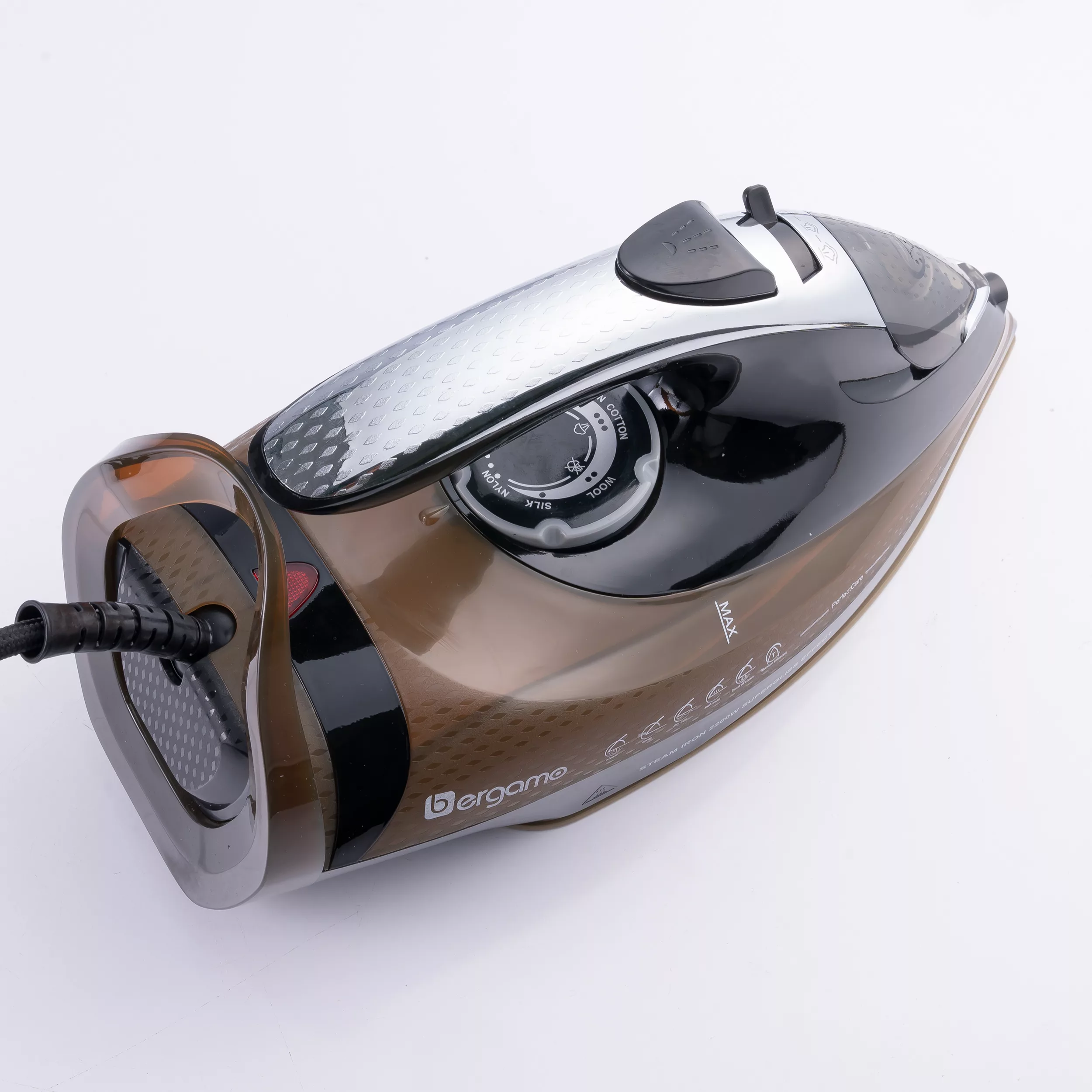 اتو بخار برگامو مدل BG-SI1174SCB