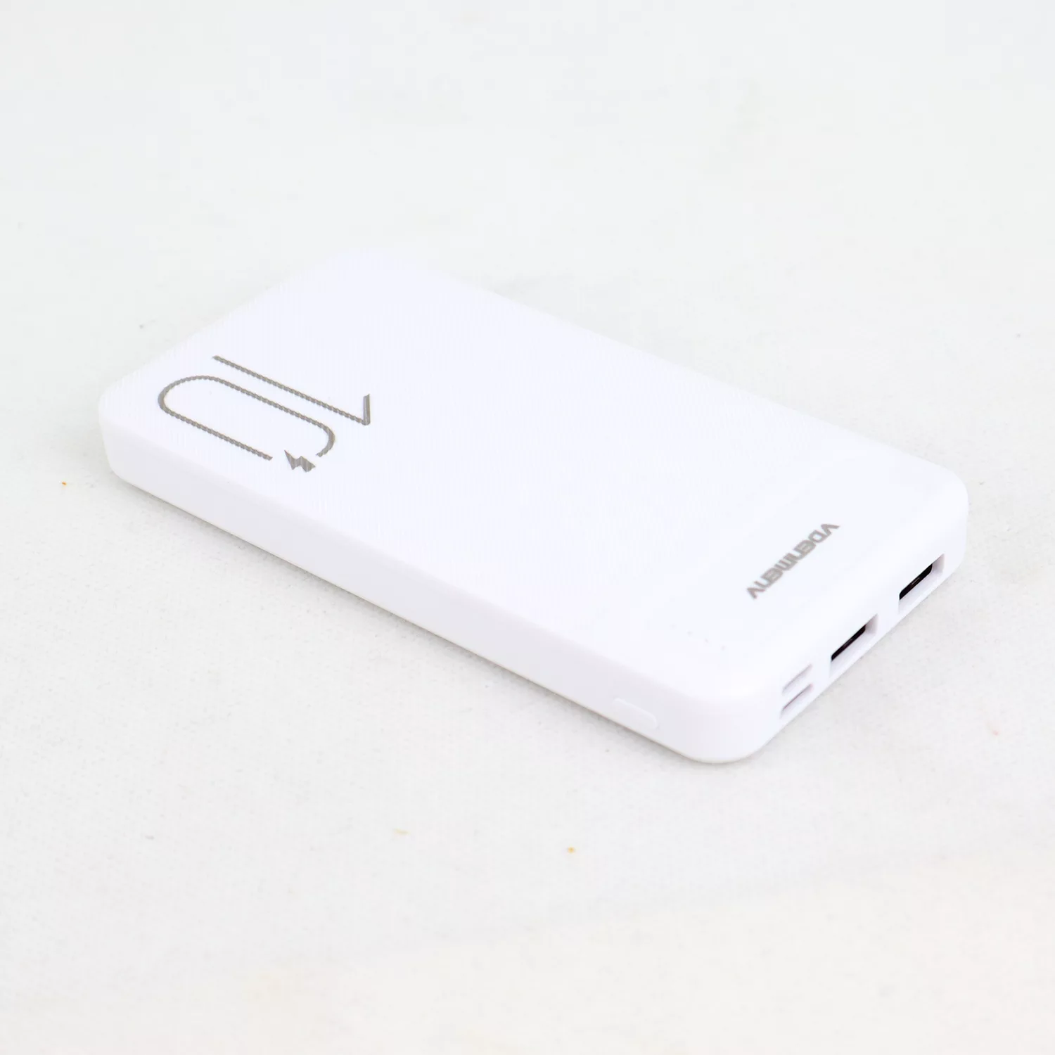 پاور بانک مدل DP09  ظرفیت 10000 میلی آمپر ساعت