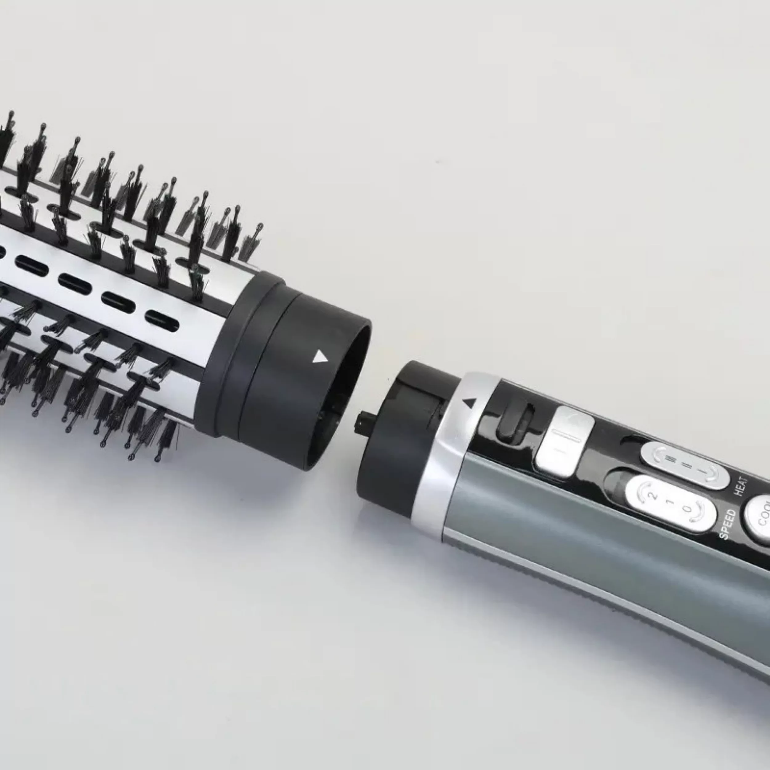 سشوار برس‌دار چرخشی 1200 وات  انزو پروفیشینال مدل EN-749 4in1