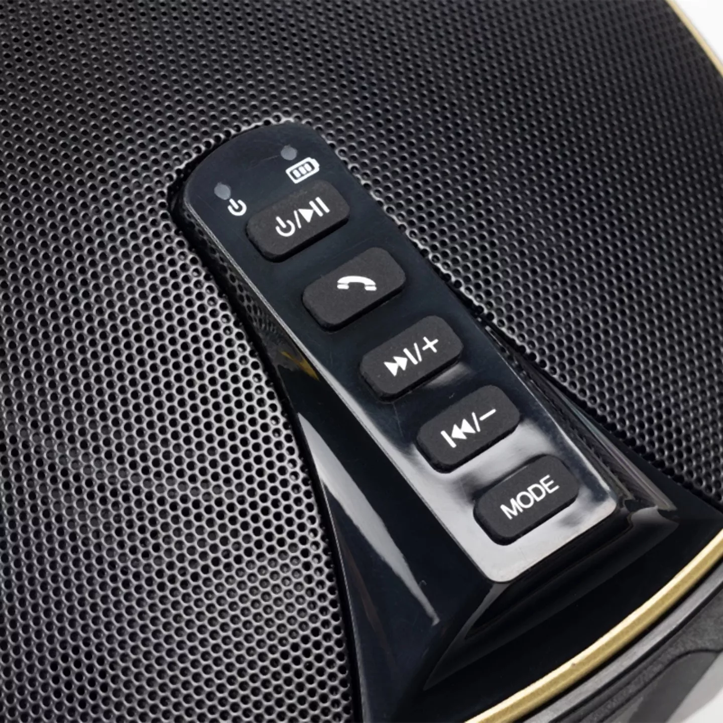 اسپیکر بلوتوثی قابل حمل مدل B46