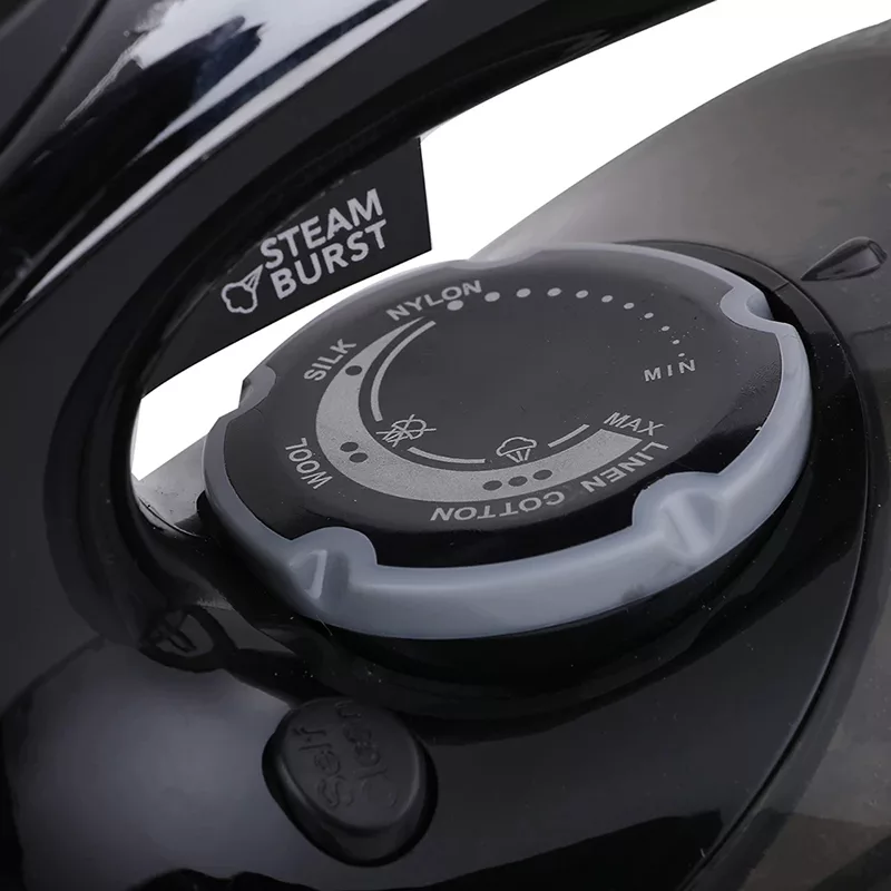 اتو بخار 2600 وات دسینی مدل 960