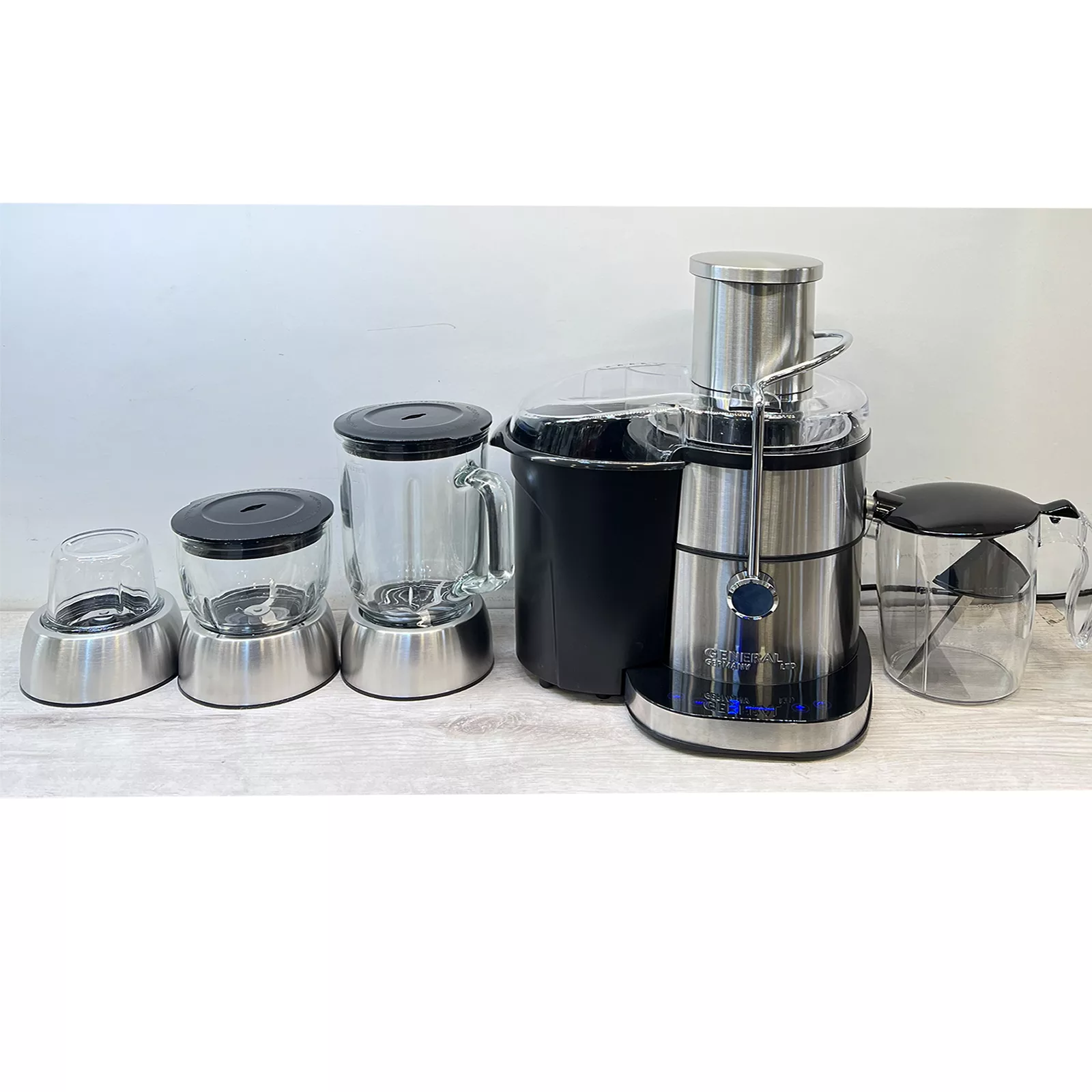 آبمیوه گیری جنرال پلاس مدل GN088