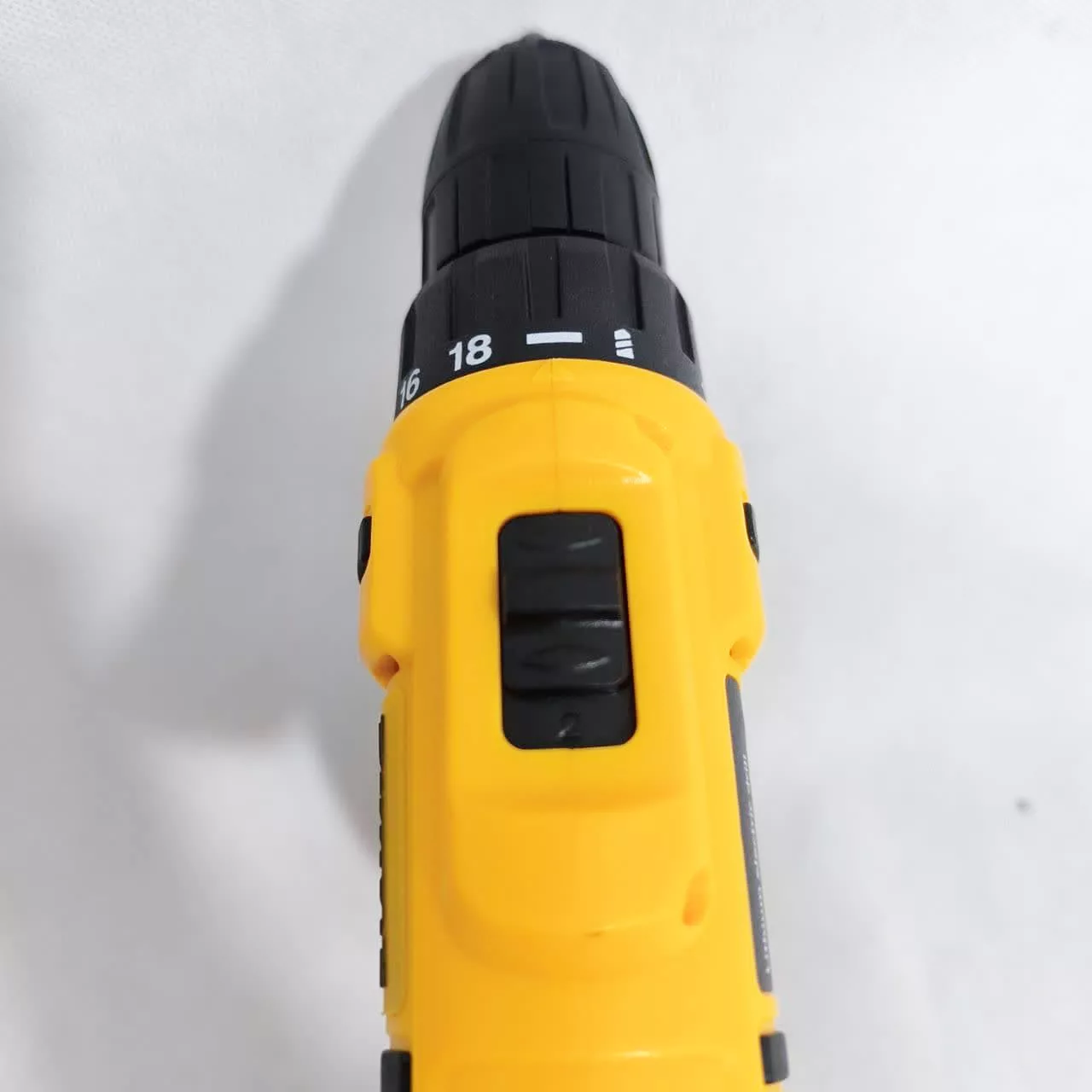 دریل پیچ گوشتی شارژی دیوالت مدل 18VOLT