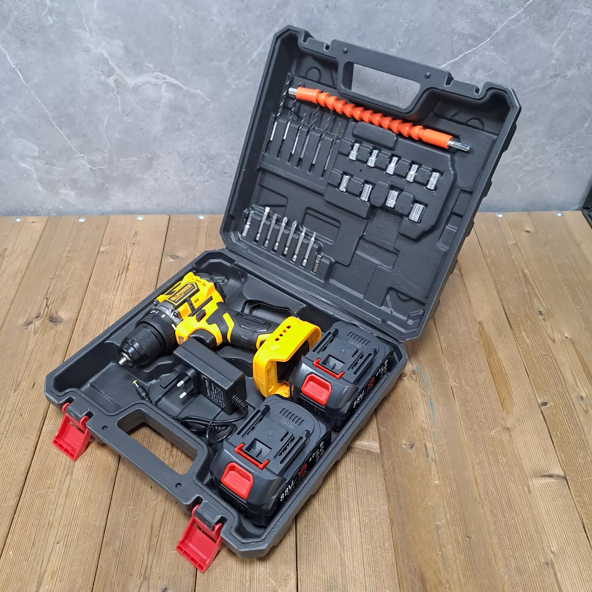 مجموعه 28 عددی دریل پیچ گوشتی شارژی براشلس صنعتی نیو پاور مدل  JAPAN _ TECHNOLOGY