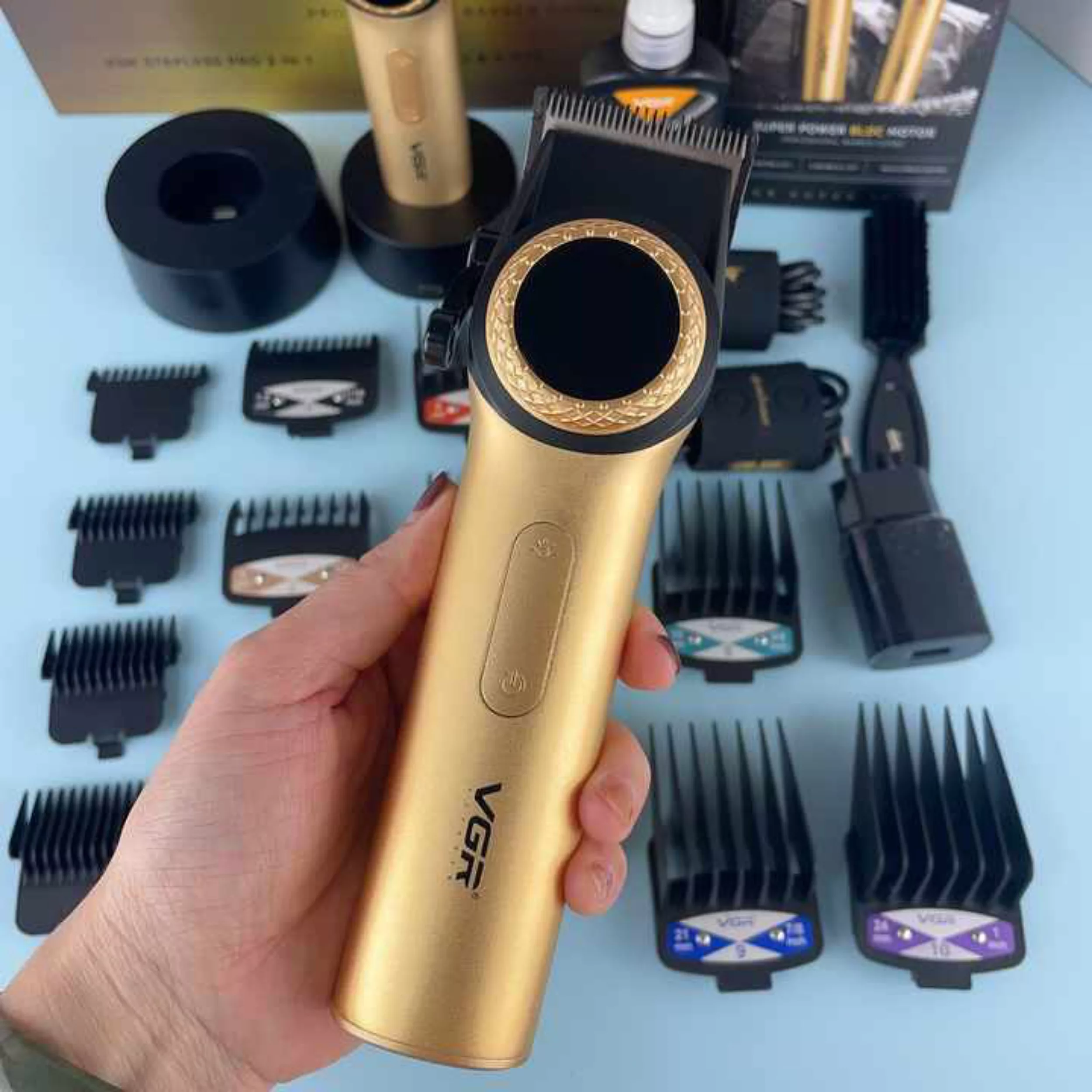 ماشین اصلاح موی سر و صورت شارژی وی جی ار مدل v-001 v--977