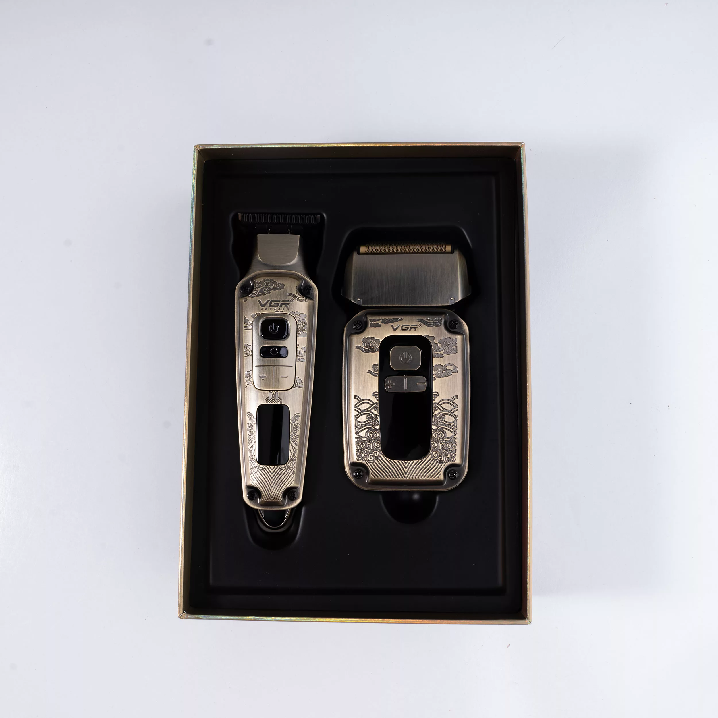 ماشین اصلاح موی سر و صورت وی جی ار مدل V-641 مجموعه دو عددی