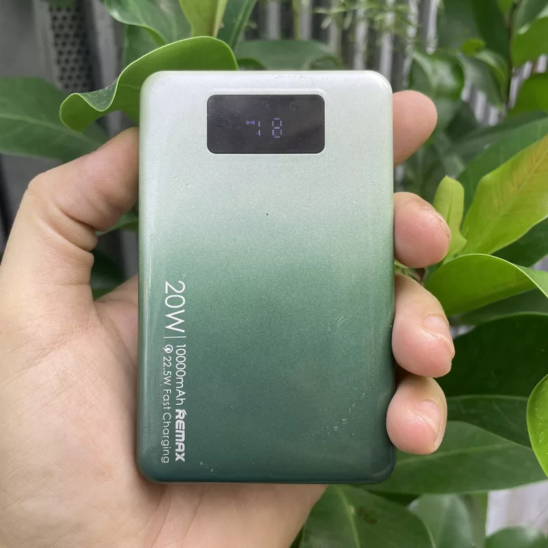 پاوربانک ریمکس مدل RPP-531 ظرفیت 10000 میلی آمپرساعت