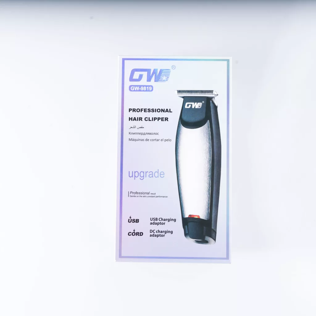 ماشین اصلاح موی سر و صورت شارژی جی دبلیو مدل G-9819، اصلاح به صورت خط زن و صفر زن، منبع انرژی با برق و باتری، تکنولوژی اصلاح به صورت تریمر، اندازه اصلاح 0.1 میلیمتر، مدت زمان شارژ 480 دقیقه و مدت زمان استفاده پس از شارژ 60 دقیقه، به همراه شارژر و روغن