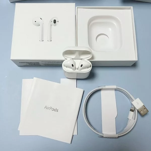 هدفون بلوتوثی مدل AirPodS 2