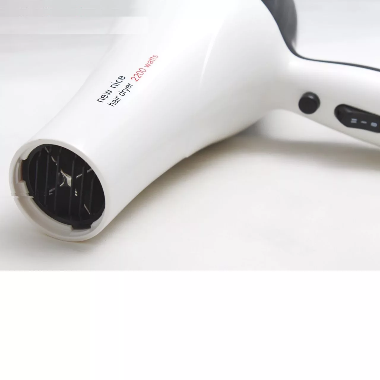 سشوار نیو نایس مدل NW-1022