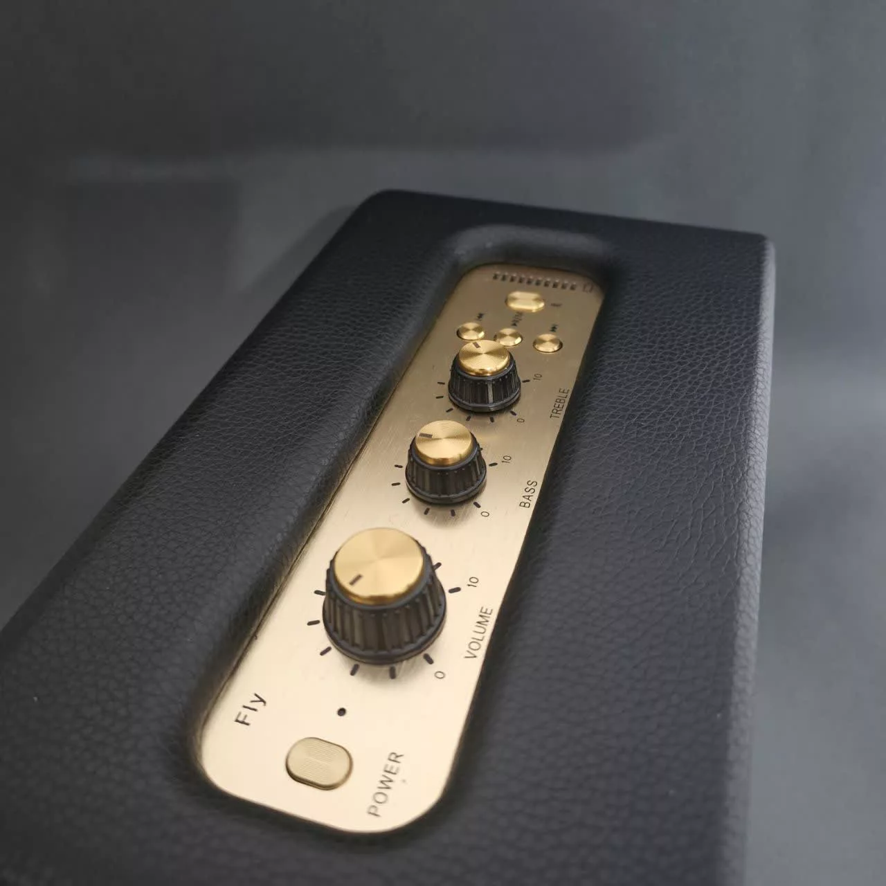 اسپیکر بلوتوثی قابل حمل لونزور مدل FLY