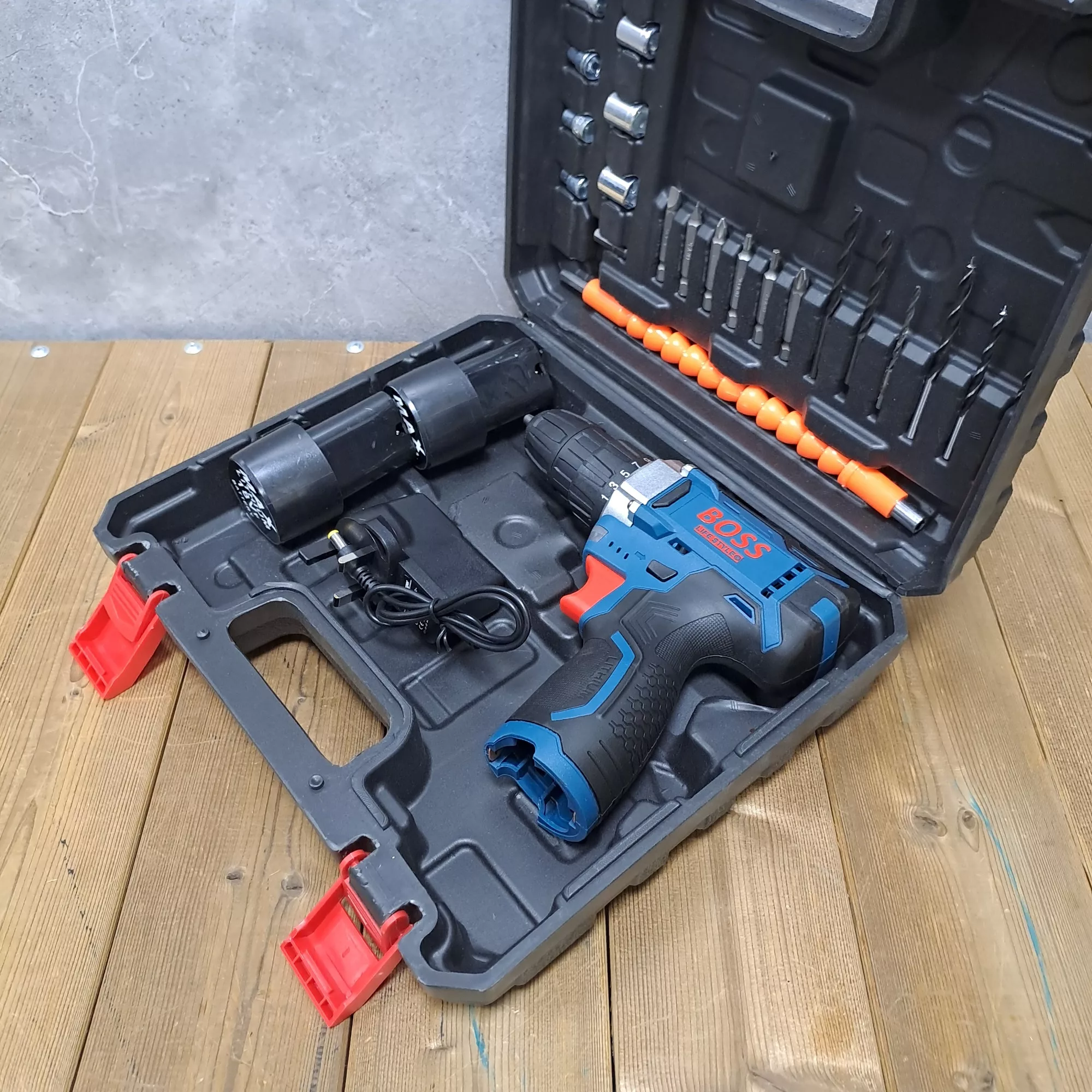 مجموعه 28 عددی دریل پیچ گوشتی شارژی صنعتی باس مدل 18VF کد 02