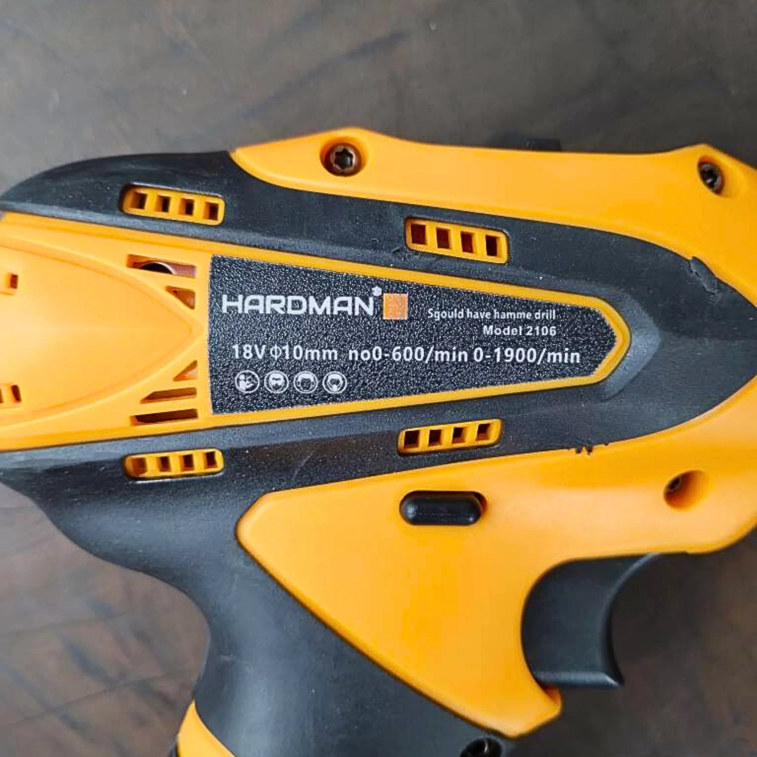 دریل پیچ گوشتی هاردمن کد 2106 مجموعه 100عددی