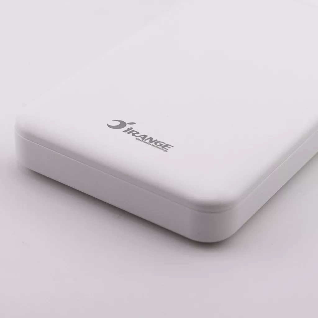 پاوربانک آیرنج مدل IR- D105B ظرفیت 10000 میلیآمپرساعت