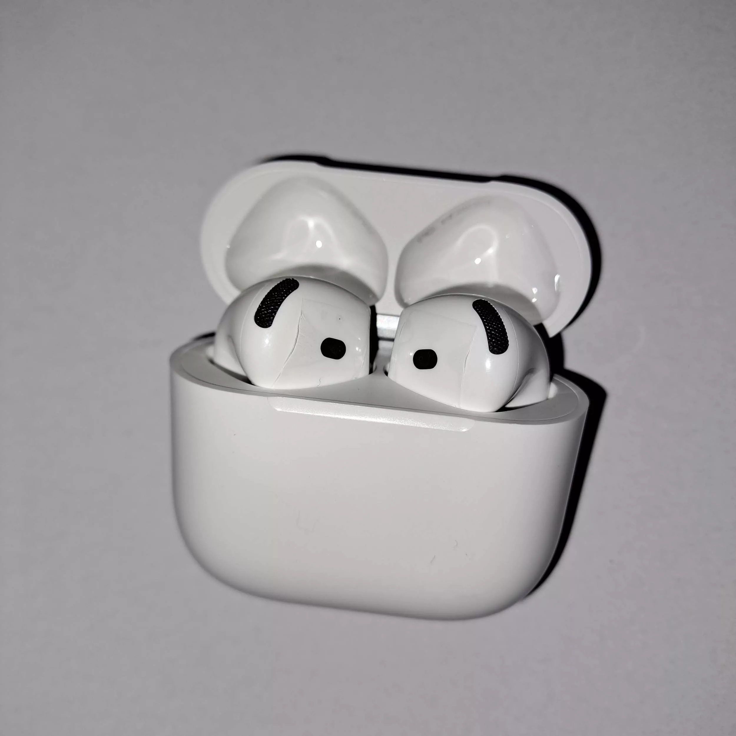 هدفون بلوتوثی مدل ایرپاد پرو 4