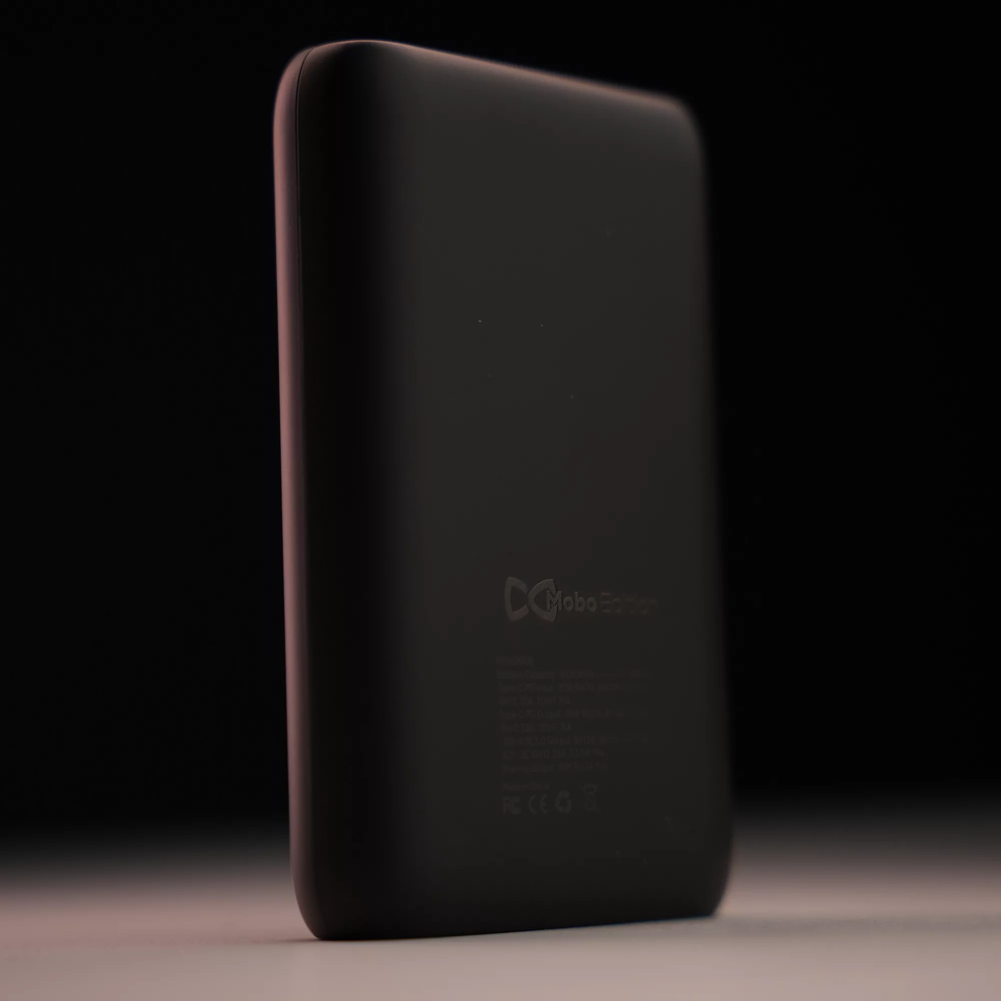 پاوربانک پاورولوژی مدل موبوادیشن 35w ظرفیت 10050 میلی آمپر ساعت