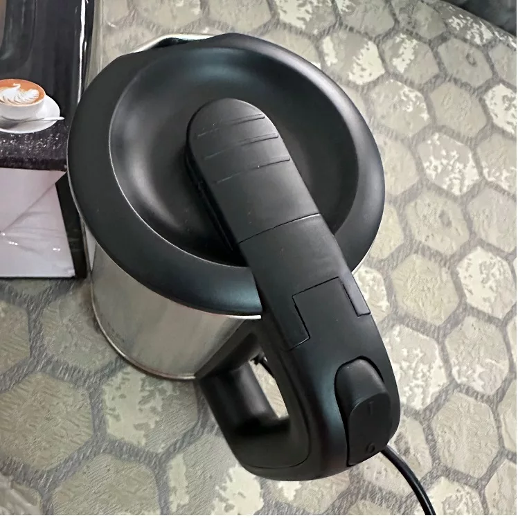 کتری برقی مارادو مدل MA-1063 گنجایش 0.5 لیتر