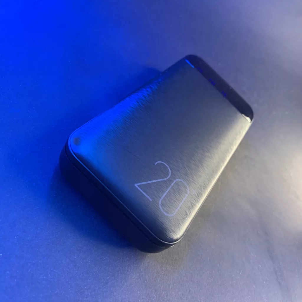 پاوربانک ریمکس دبلیو کی دیزاین مدل WP-163 ظرفیت 20000 میلی آمپرساعت