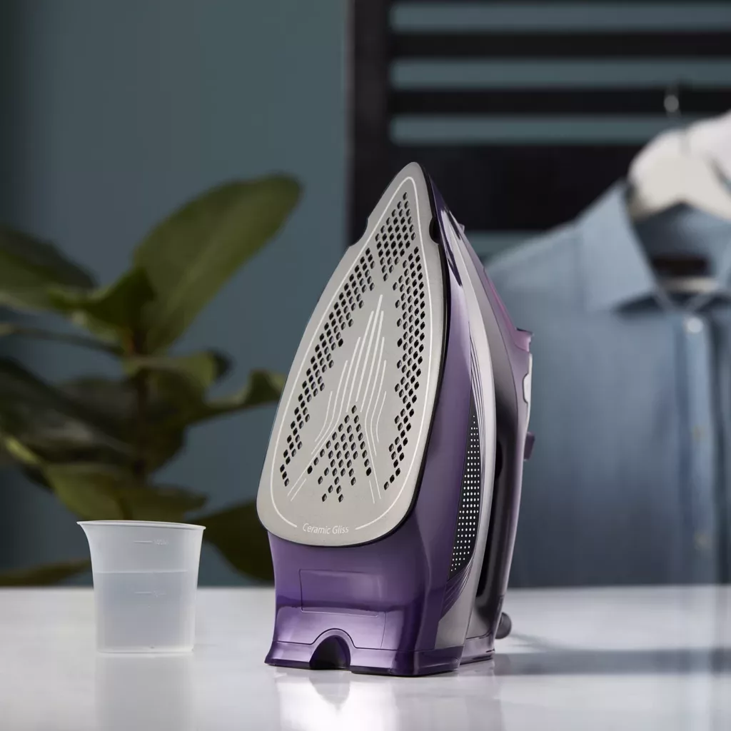 اتو بخار 2400 وات کاراجا مدل Avionic Advanced