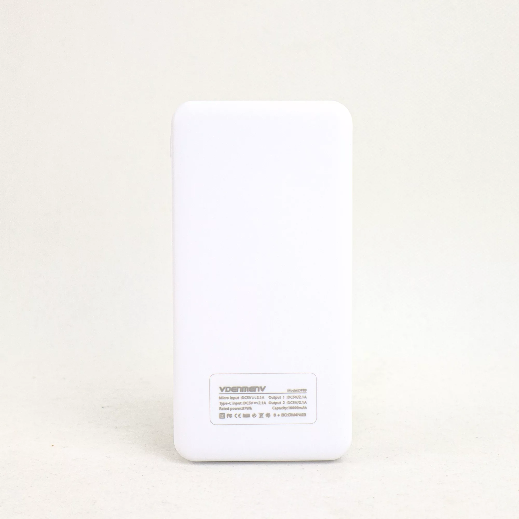 پاور بانک مدل DP09  ظرفیت 10000 میلی آمپر ساعت