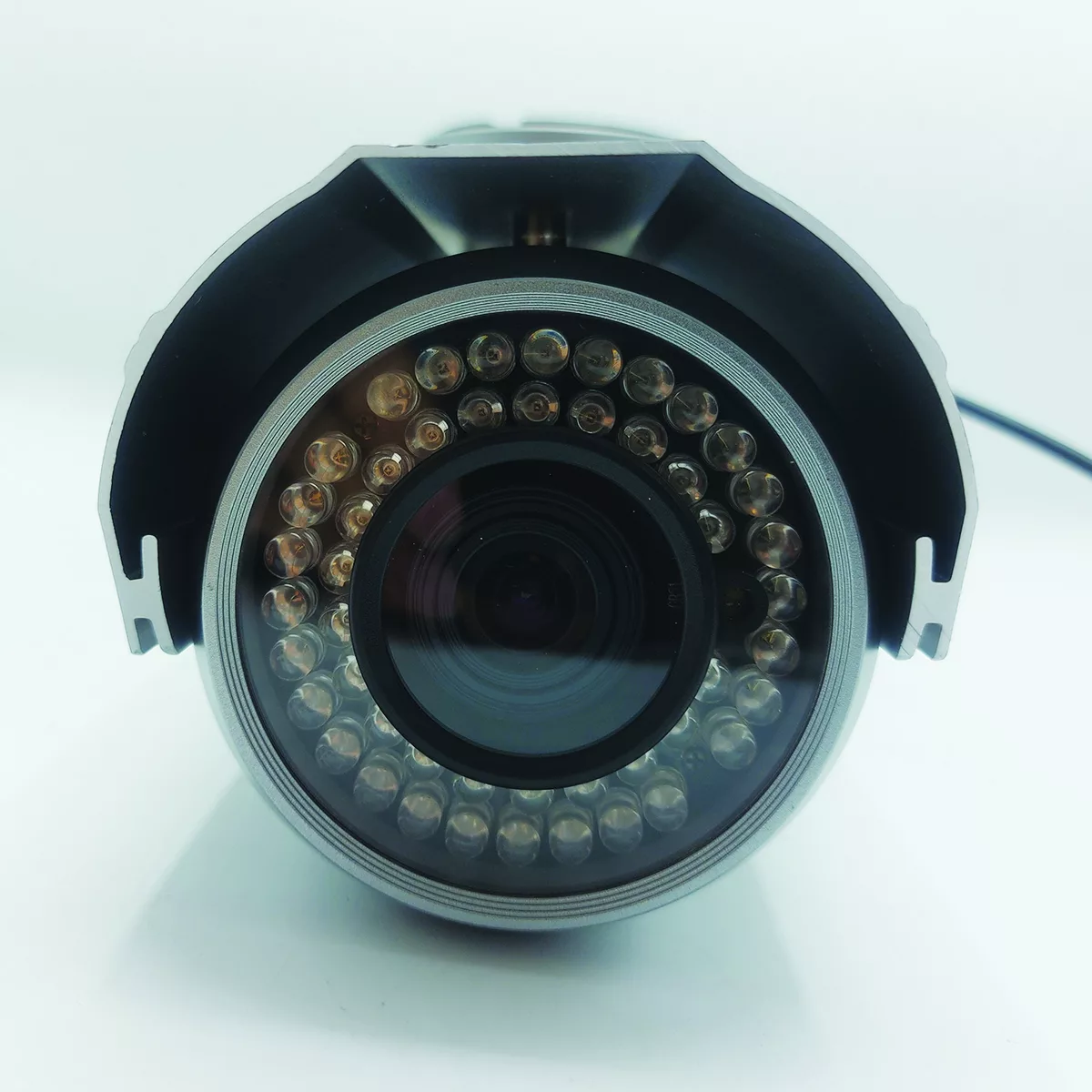 دوربین مدار بسته آنالوگ میکرودیجیتال مدل MDC-6220VTD-48