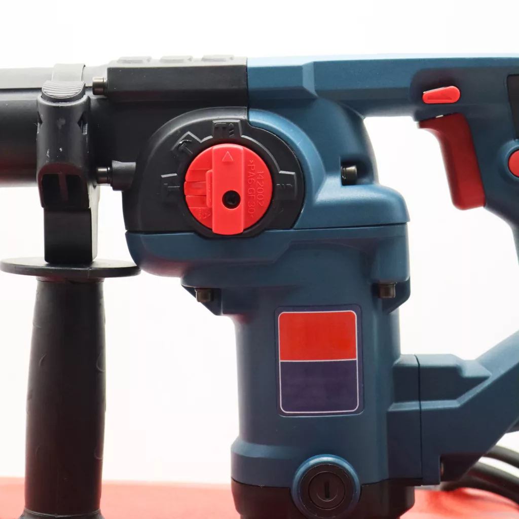 دریل بتن کن مدل YP-E and L-R.H 3204-710W