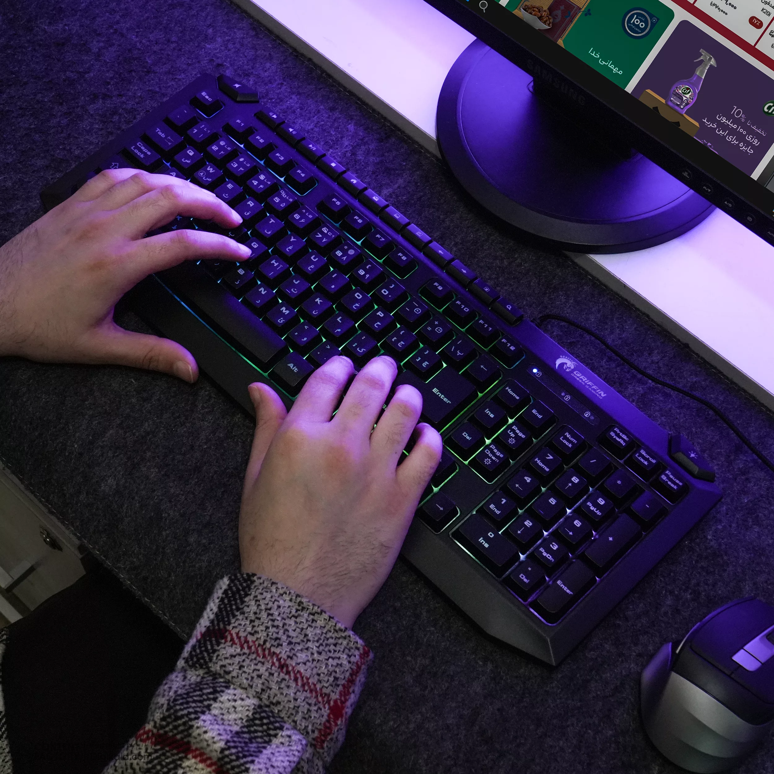 کیبورد گیمینگ گرین مدل GK701-RGB نورپردازی RGB Full-Size