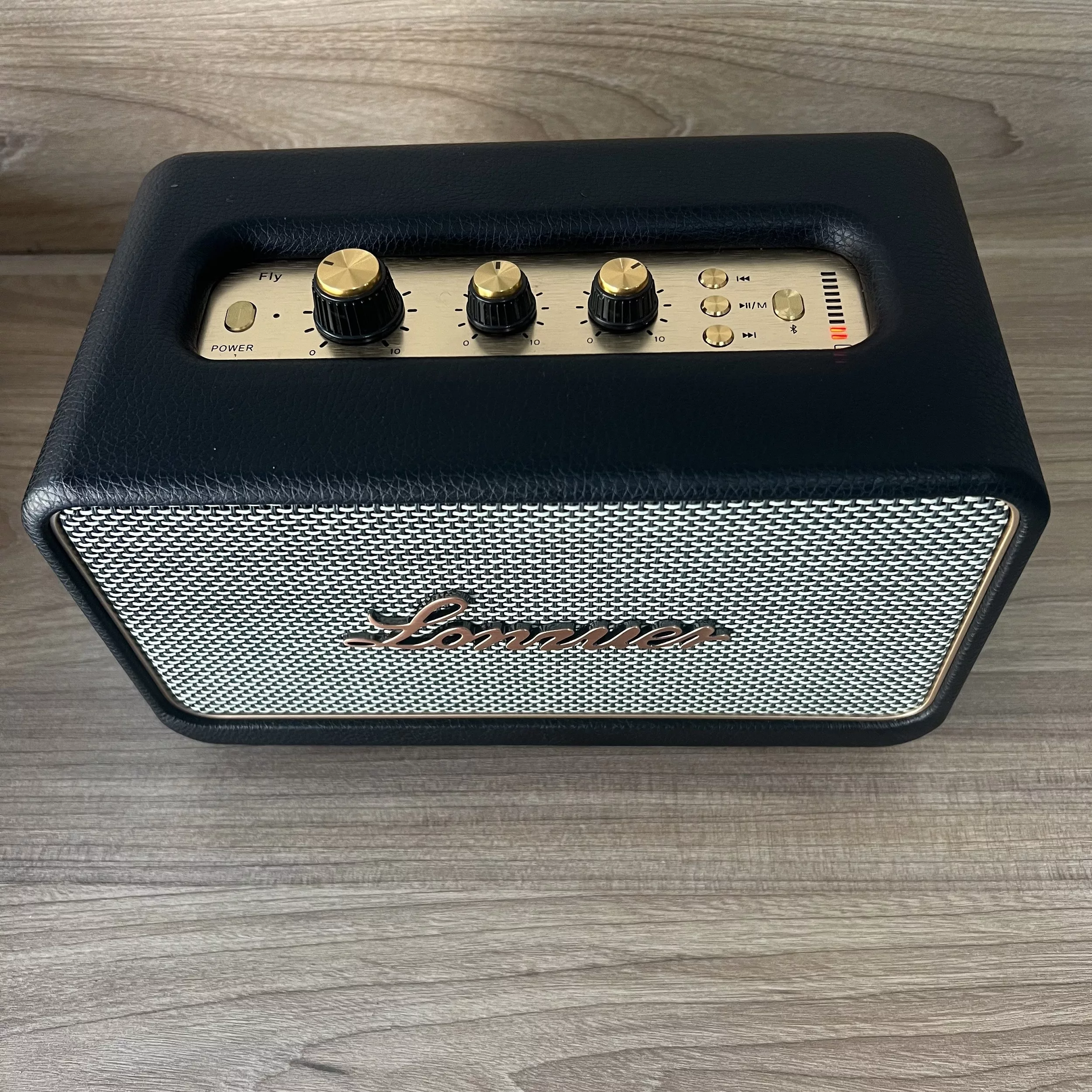 اسپیکر بلوتوثی قابل حمل لونزور مدل FLY