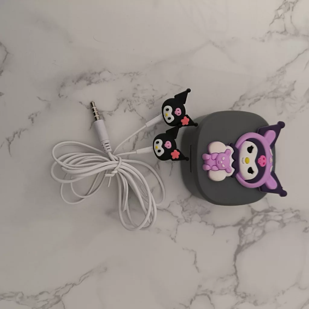 هندزفری مدل فانتزی  طرح ملودی و کرومی به همراه کیف هندزفری