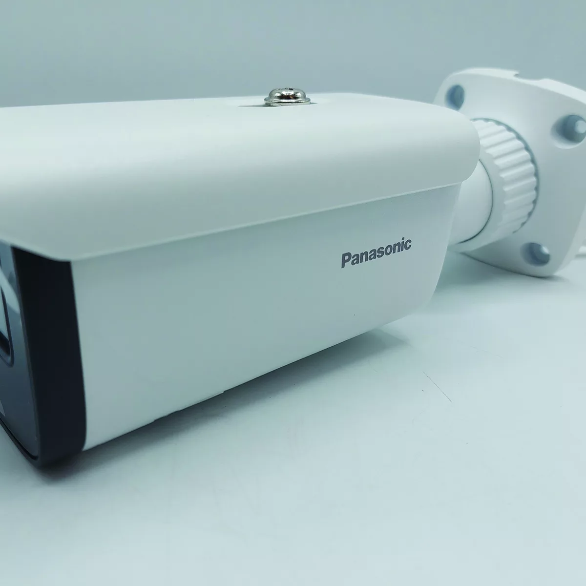 دوربین مداربسته تحت شبکه پاناسونیک مدل PM-VB2ULVR-W