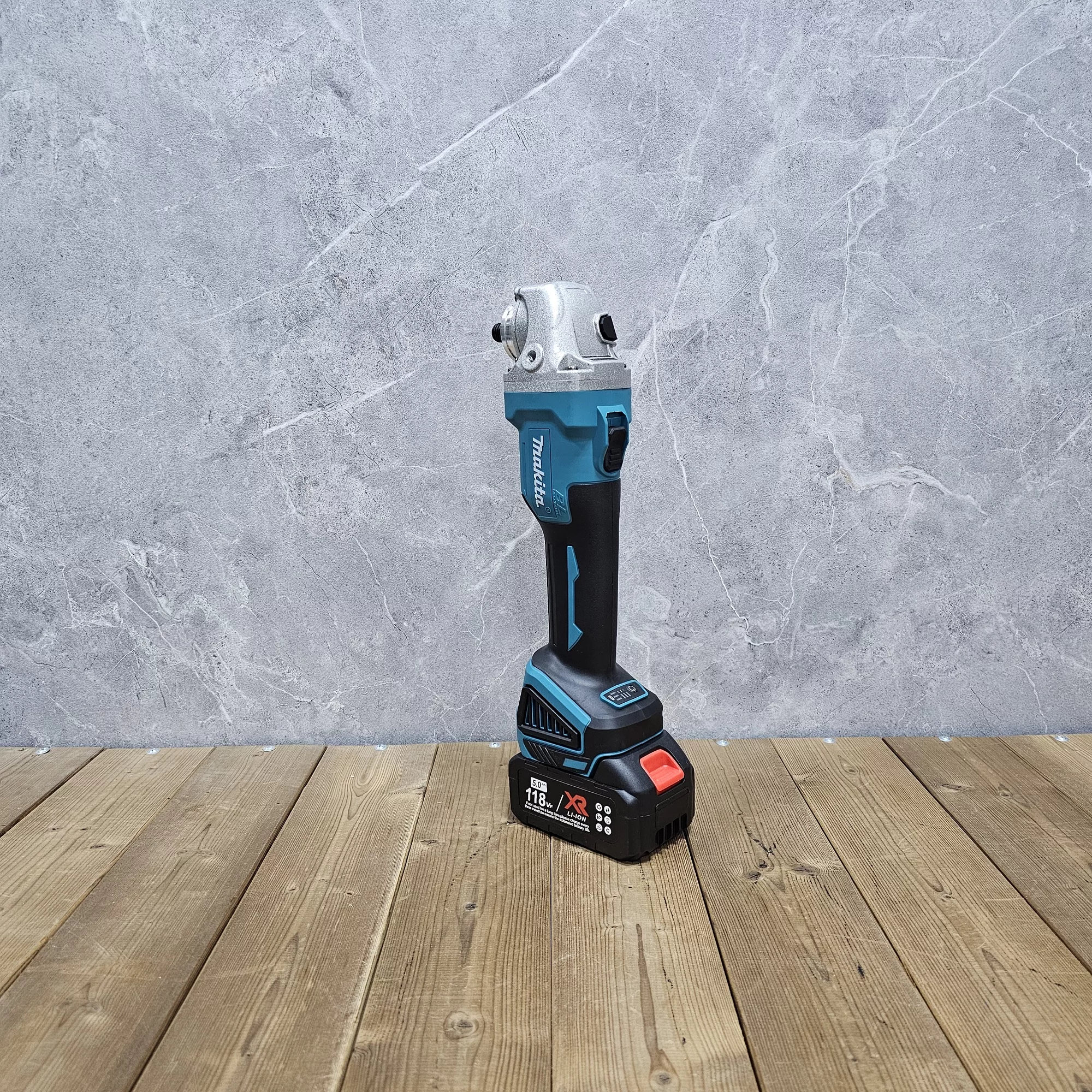 مینی فرز شارژی براشلس صنعتی ماکیتا کد 001 مجموعه 7 عددی