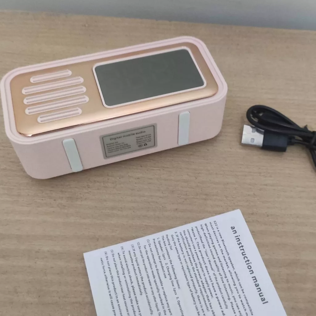 اسپیکر بلوتوثی قابل حمل مدل ساعت دار کد S22