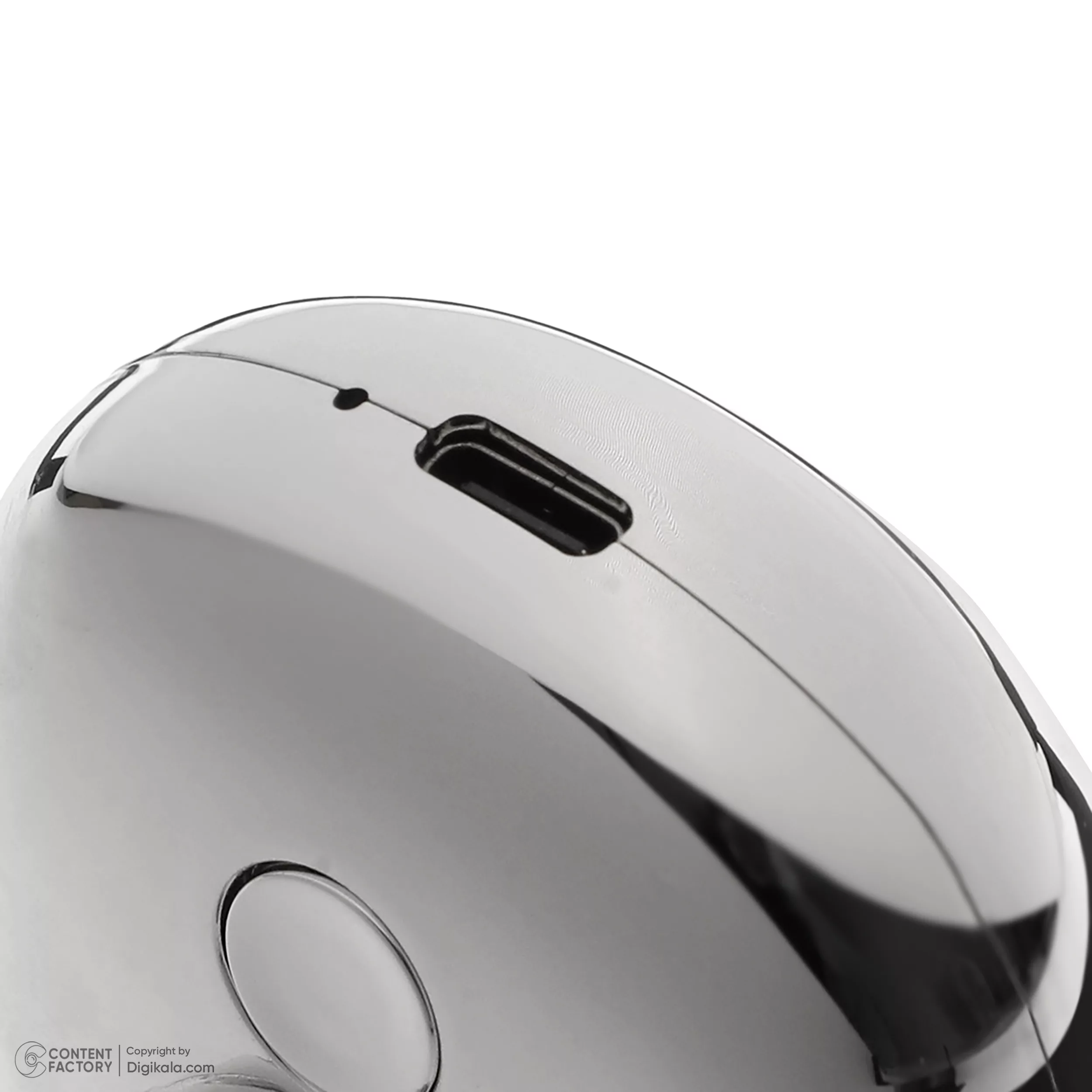 ماشین اصلاح موی صورت پرووان مدل PSH951، اصلاح به صورت حجم زن، امکان استفاده به‌صورت خشک و مرطوب، منبع انرژی با باتری قابل شارژ، تکنولوژی اصلاح به صورت برش چرخشی، مدت زمان شارژ 90 دقیقه و مدت زمان استفاده پس از شارژ 90 دقیقه، به‌همراه کیف و کابل شارژ USB