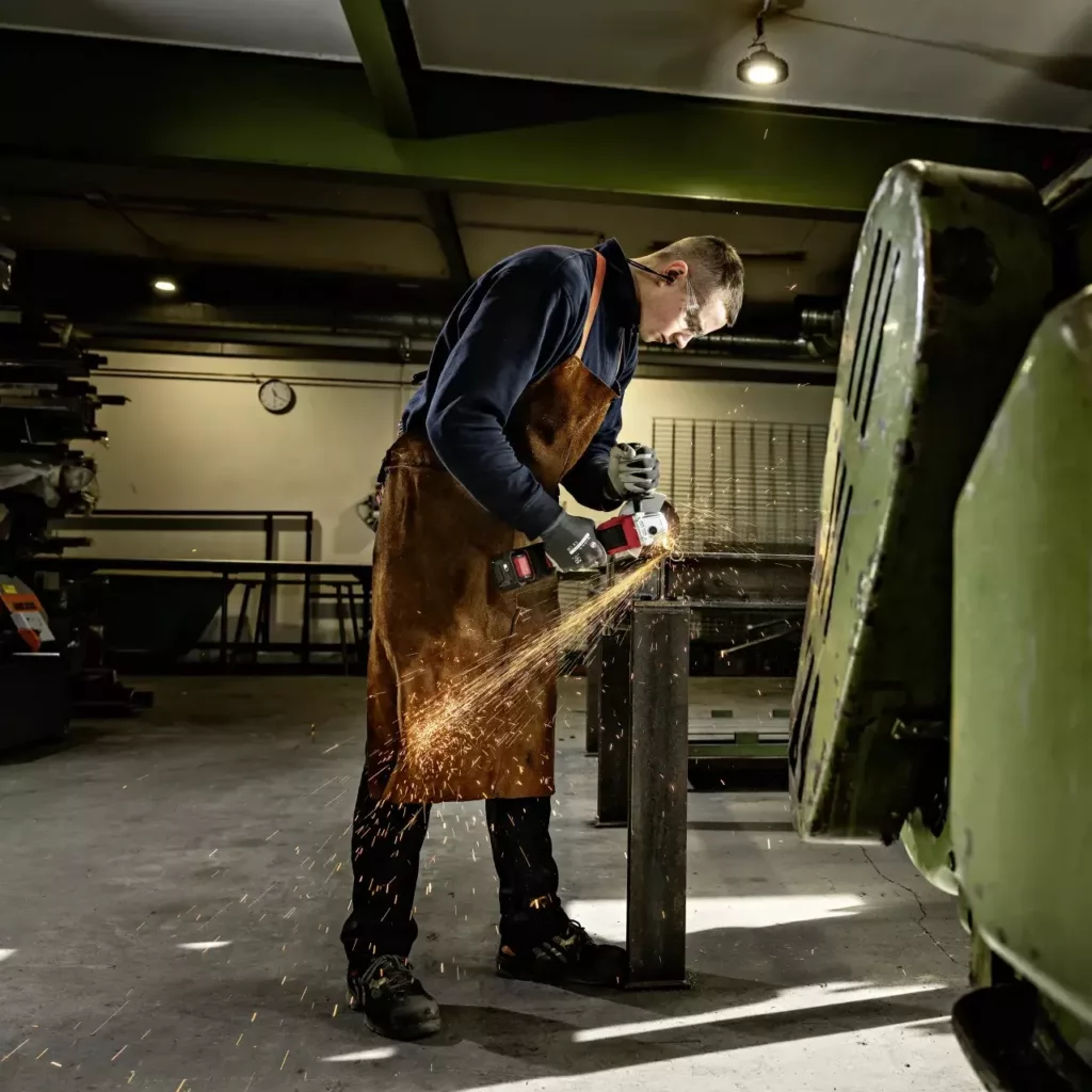 مینی فرز شارژی فلکس مدل L 125 18.0-EC LD / 5.0 Set