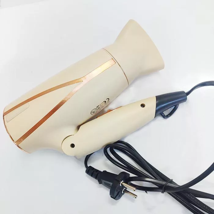 سشوار مسافرتی وی جی ار مدل V429